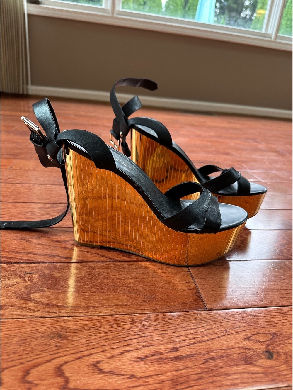 Title Enzo Angiolini Black Leather Gold Platform Wedge Sandals